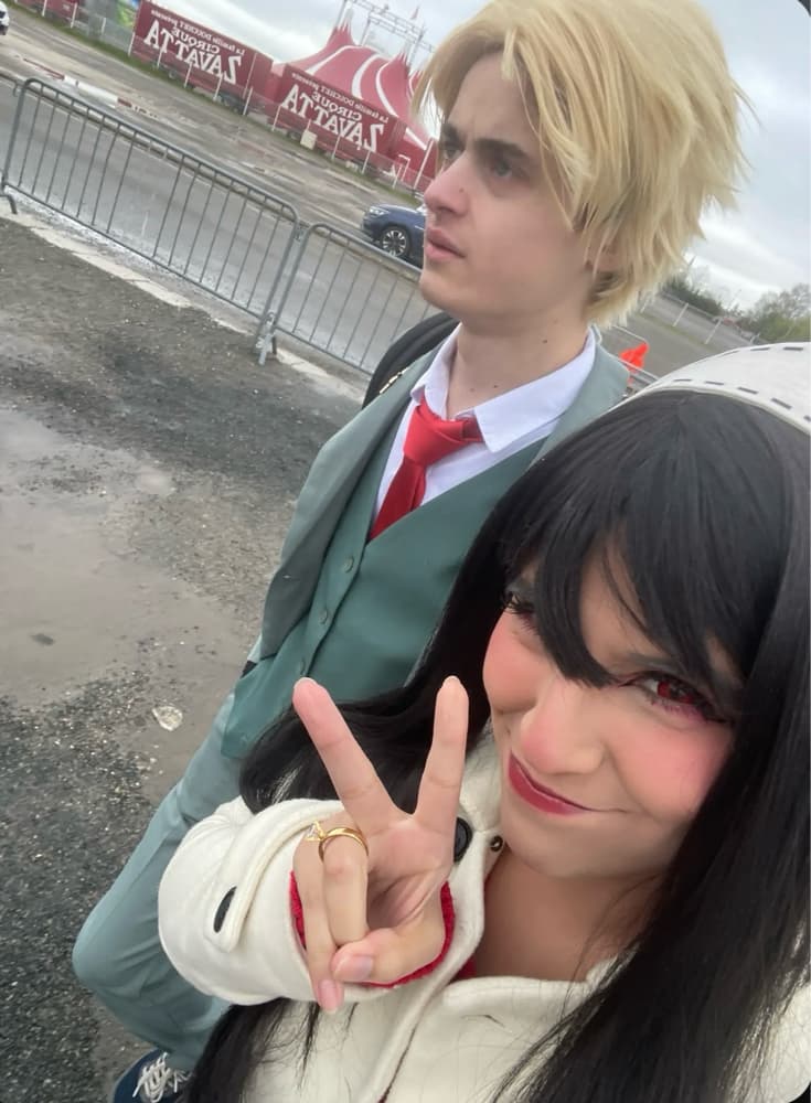 Yor Forger - Photo 11