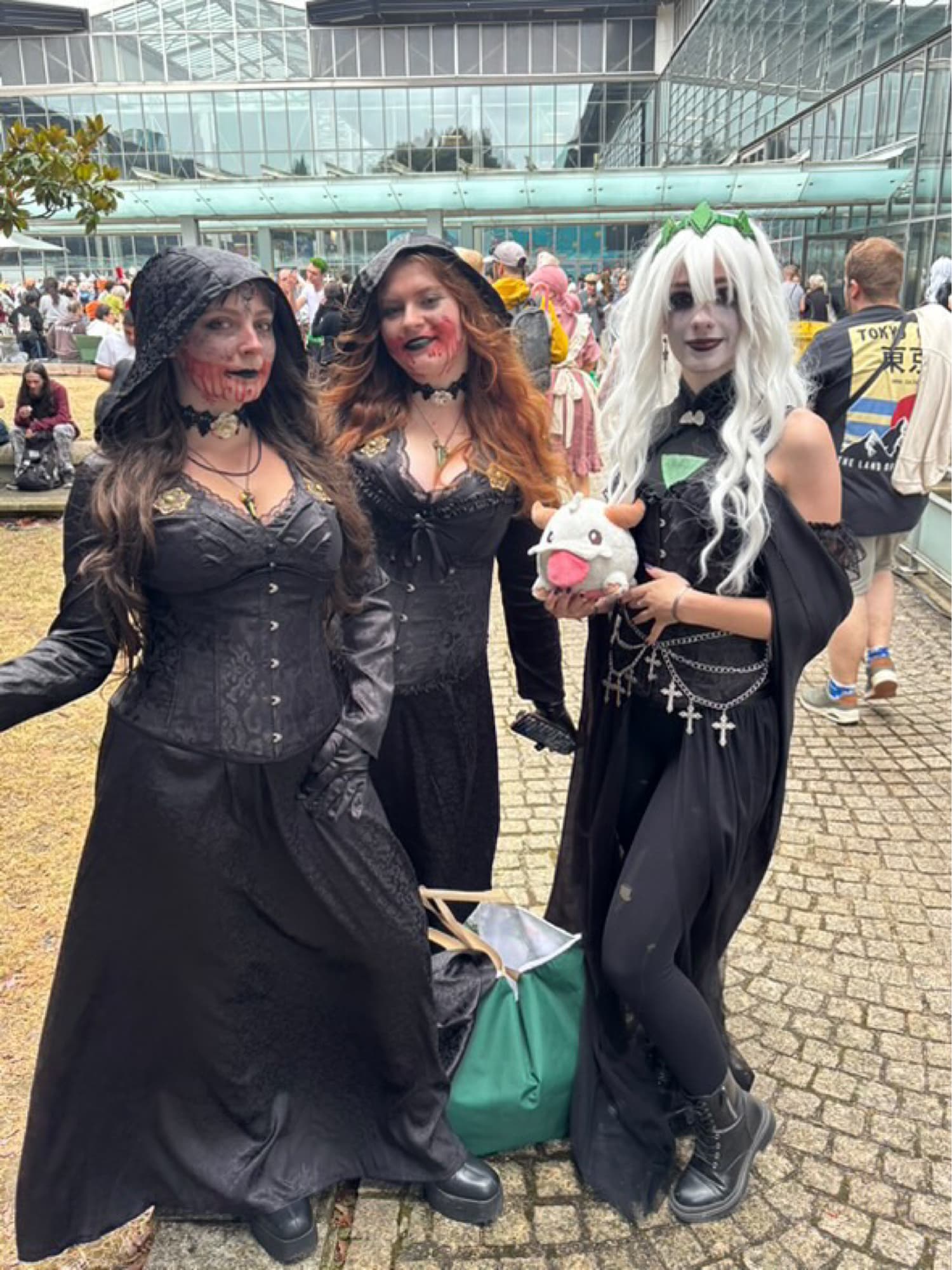 Daniela Dimitrescu 2 - Photo 15