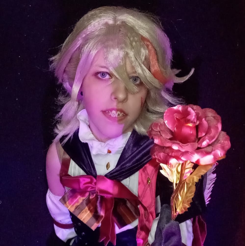 Lyney - Genshin Impact cosplay photoshoot cover