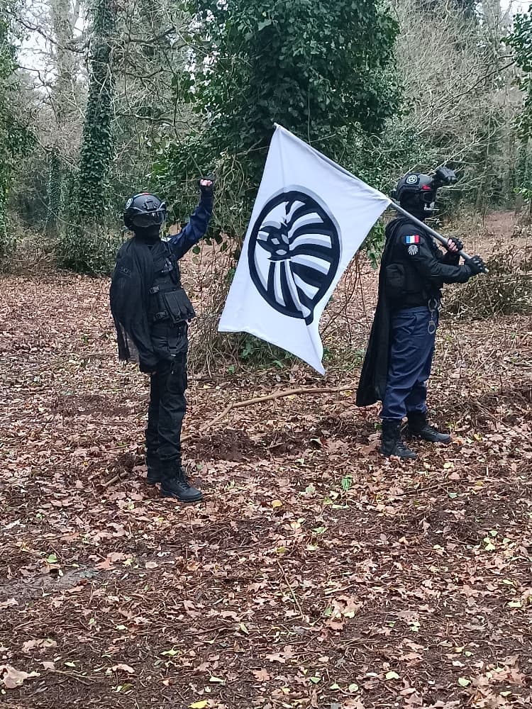 Duo Epsilon-11  - Photo 9