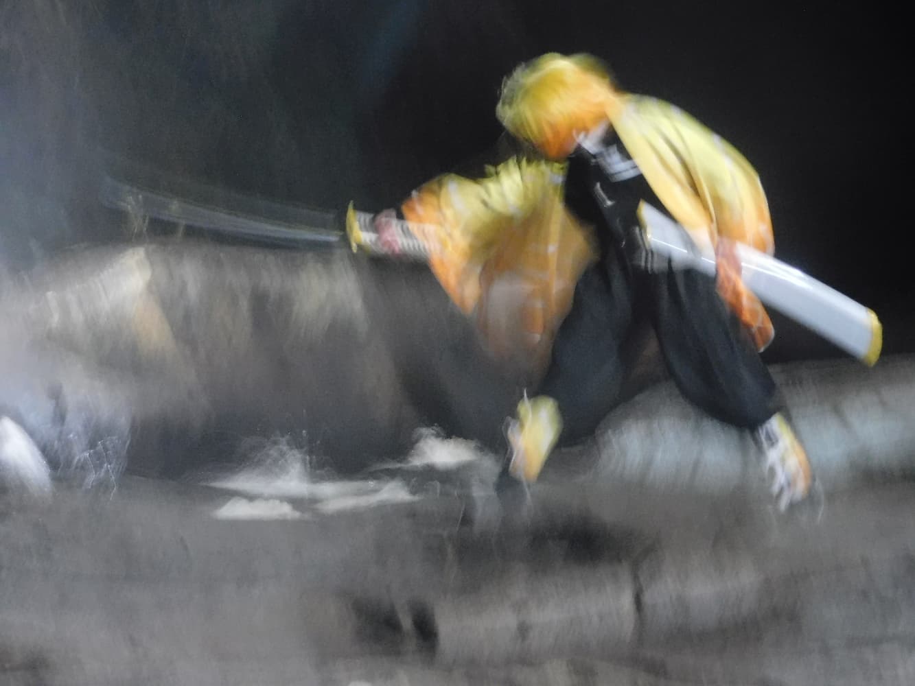 Night Zenitsu - Photo 19