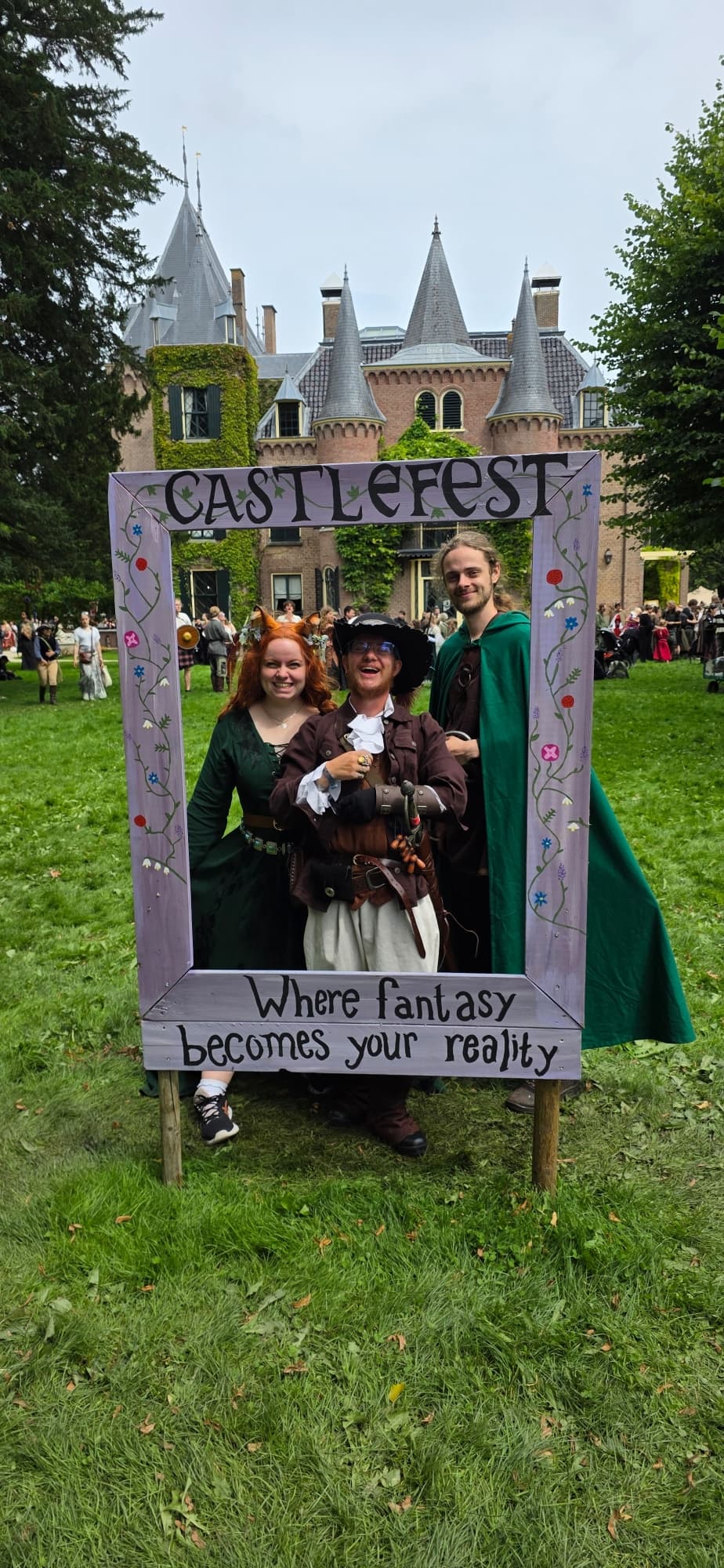 Summer fox  - Photo 1