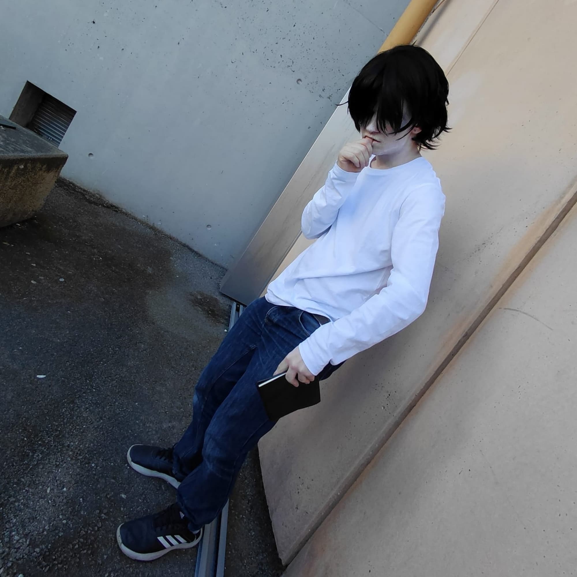 L