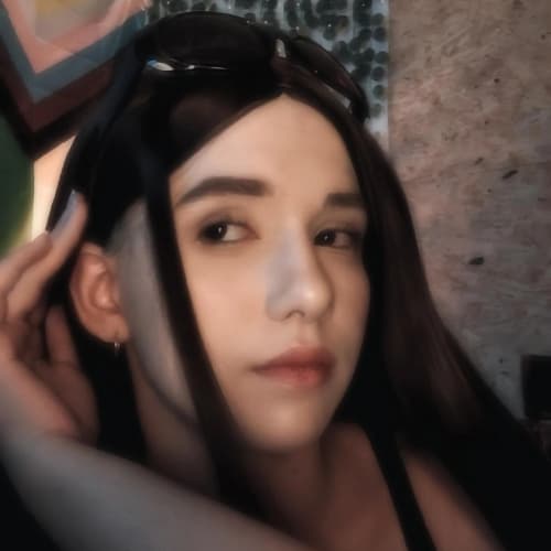 Hyuna  - Alien Stage cosplay photoshoot cover