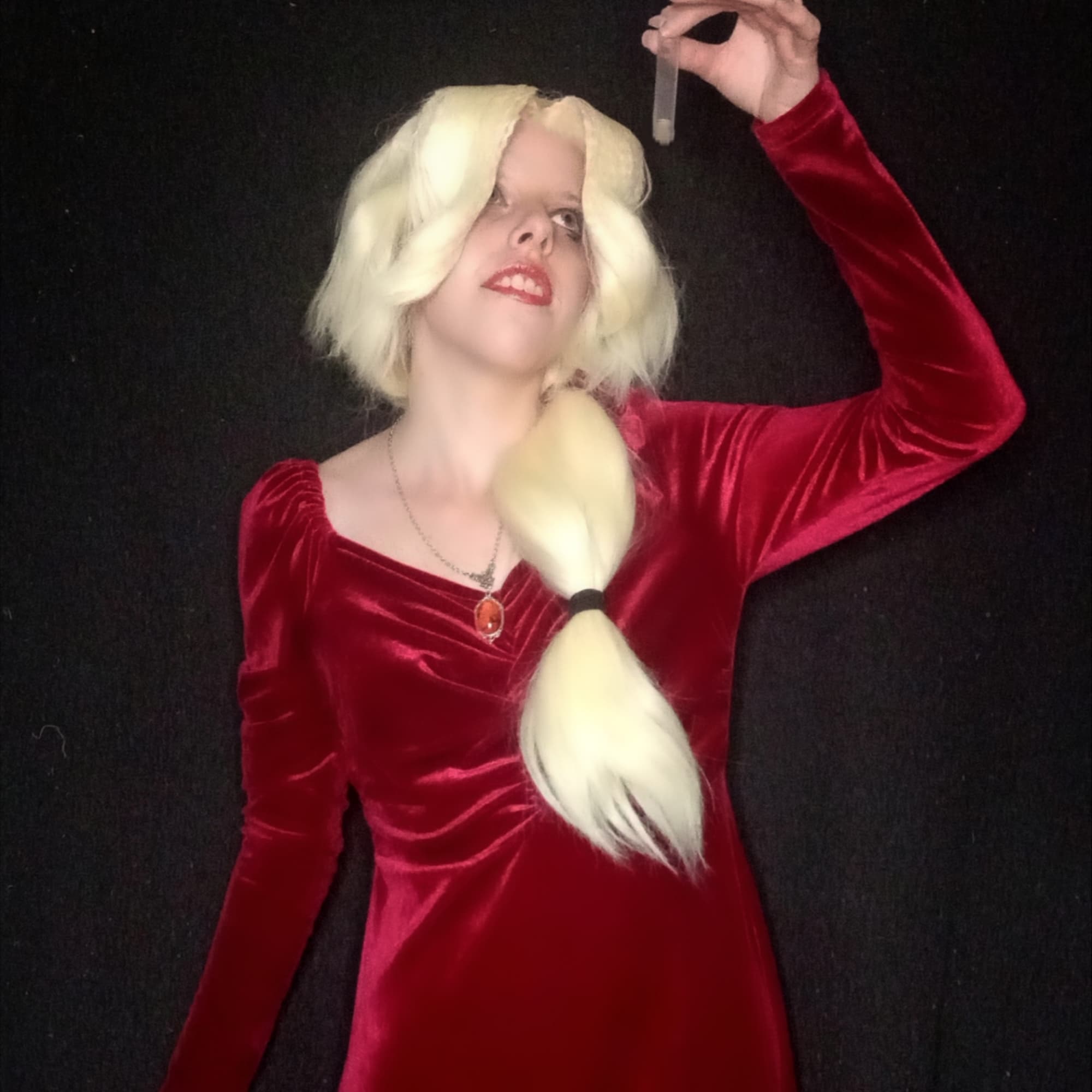 Lisa Tepes - Castlevania cosplay photoshoot cover