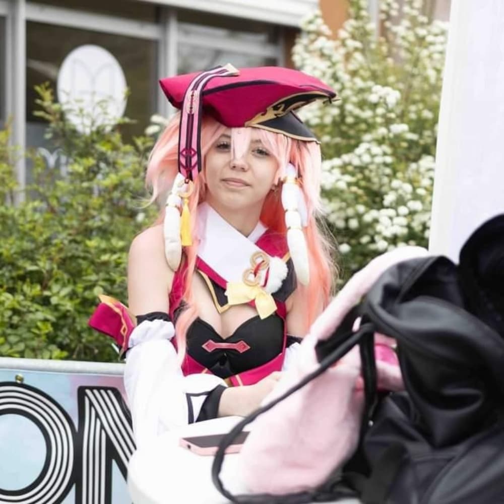 Yanfei - Genshin Impact cosplay photoshoot cover