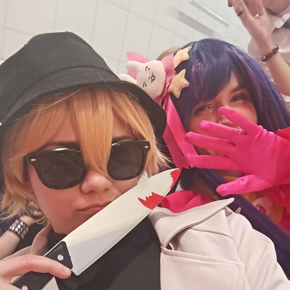 Ai x Hikaru - Oshi no Ko cosplay photoshoot cover