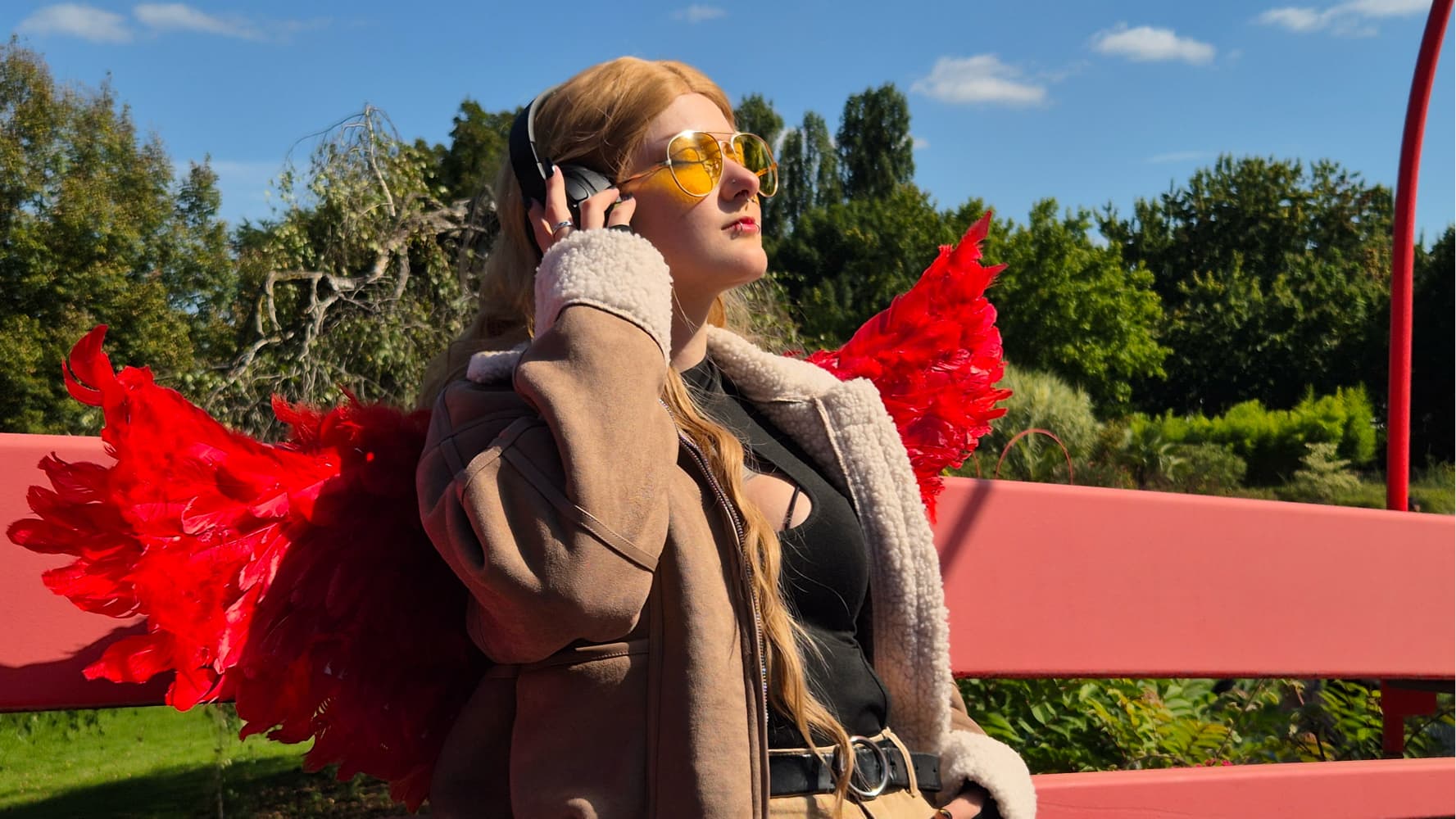 Hawks (genderbend) - Photo 1