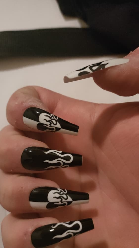 Wednesday Addams - Photo 2