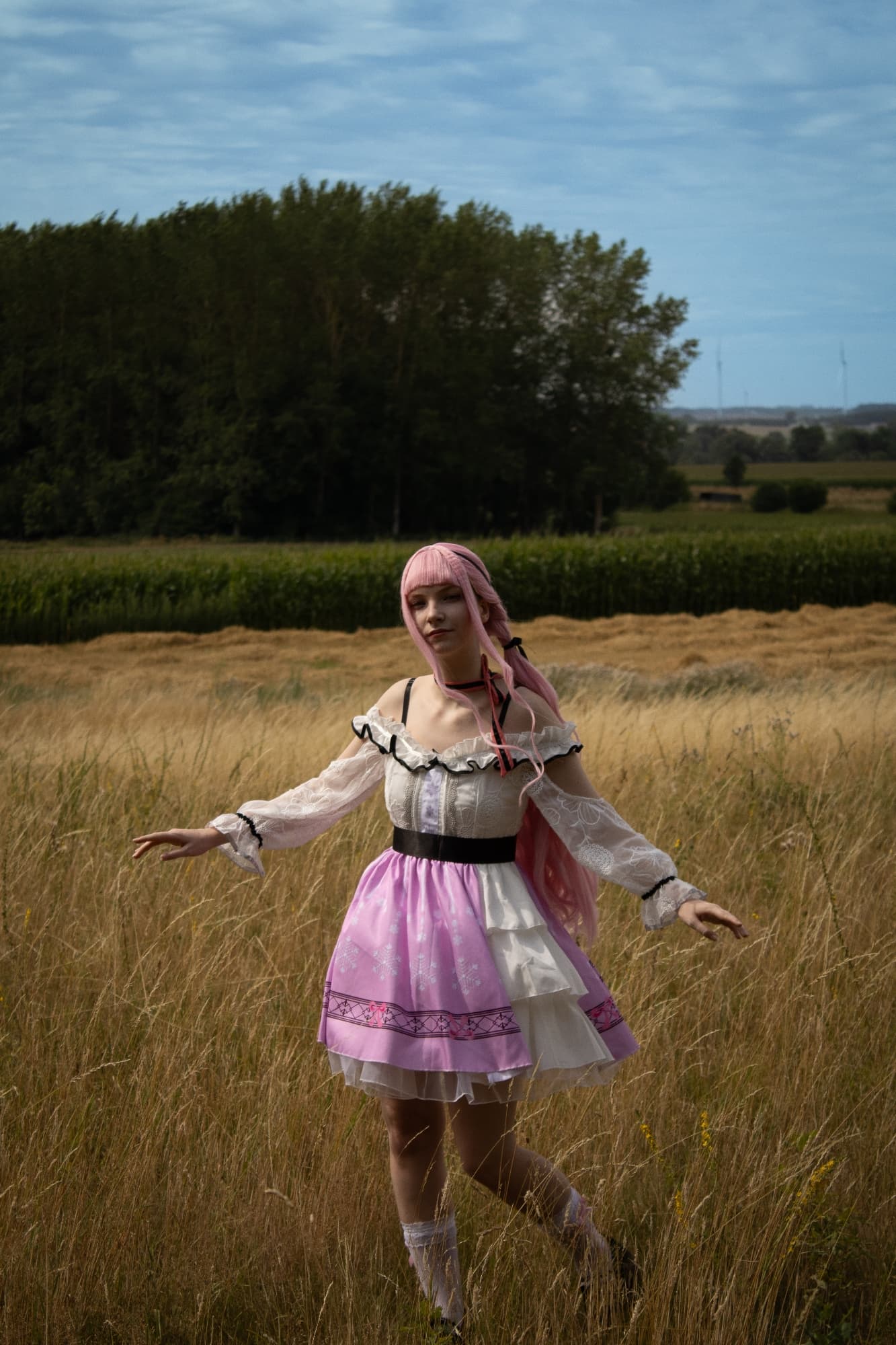 Nikki in nature - Photo 5