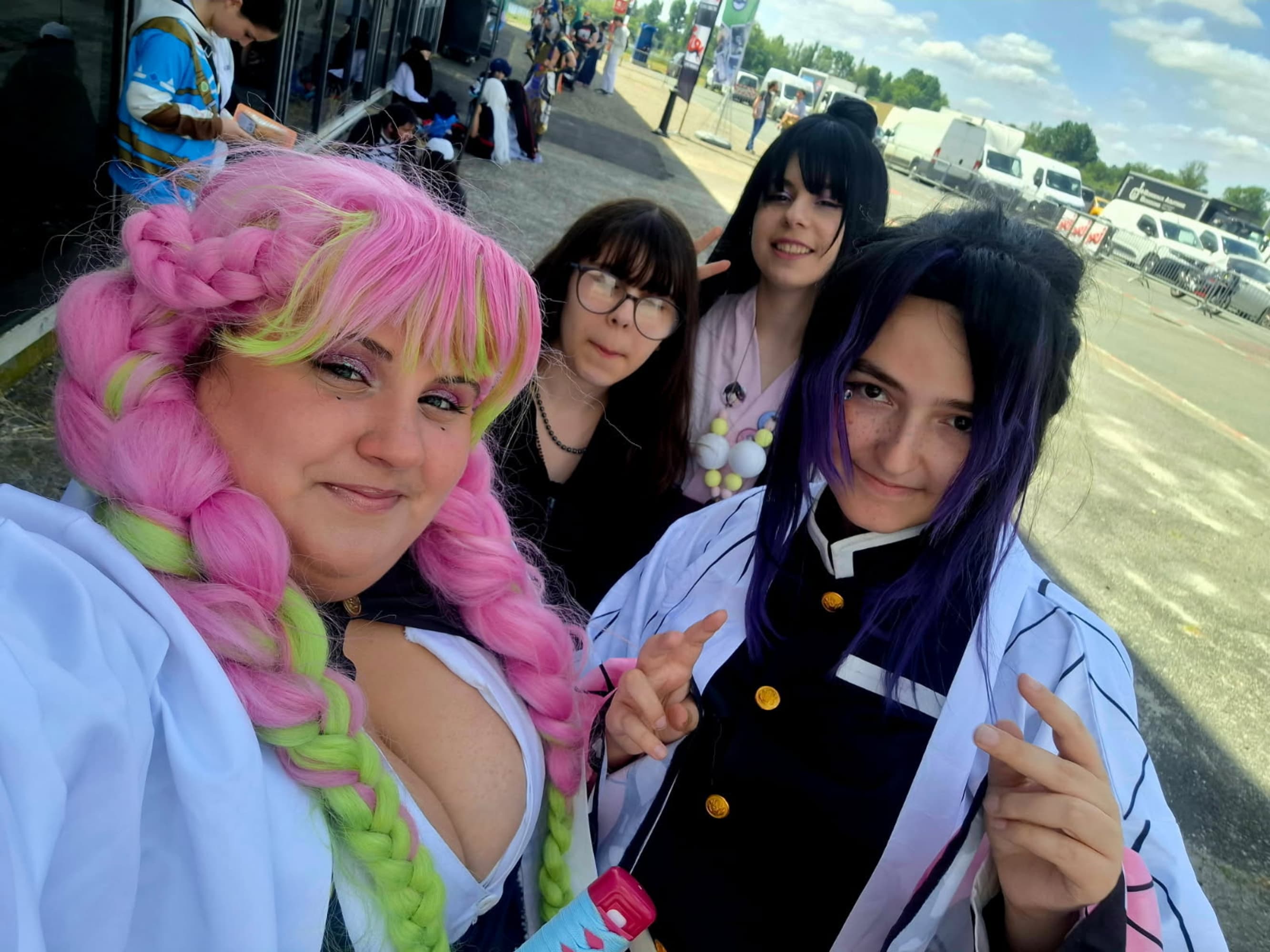 Shinobu et Mitsuri - Photo 2