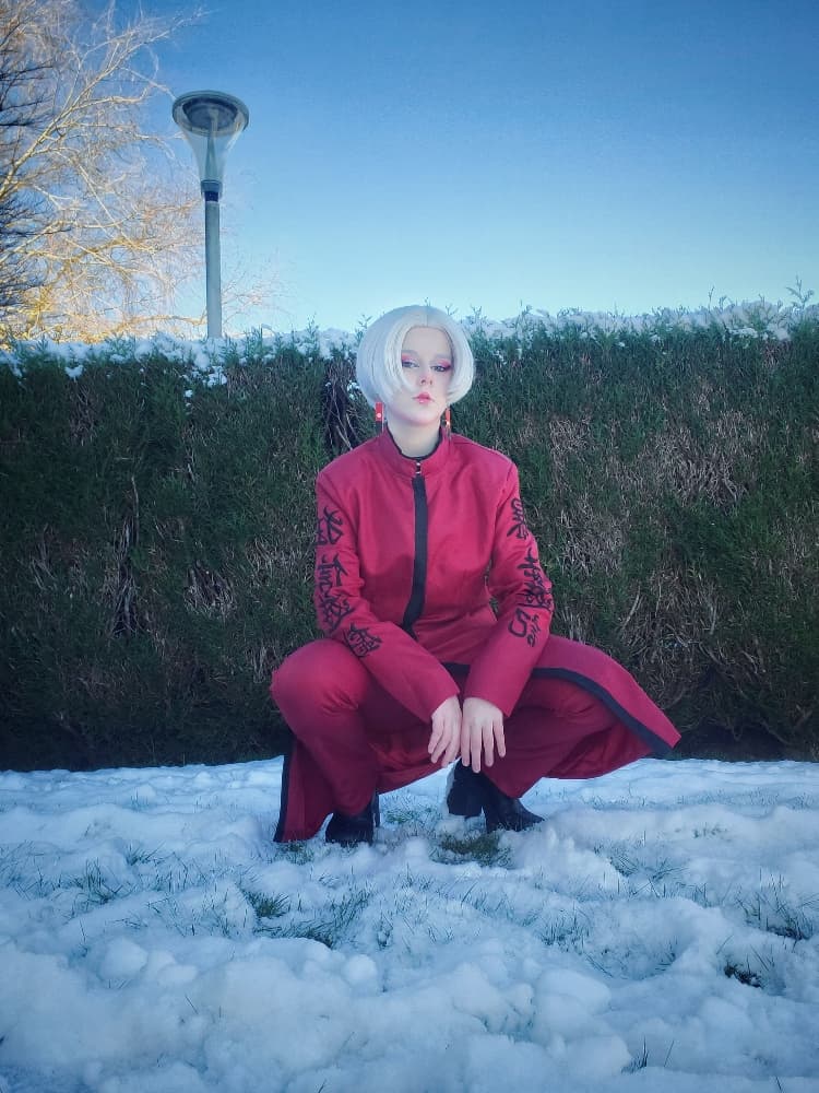 IzanaKurokawaOutside - Photo 8