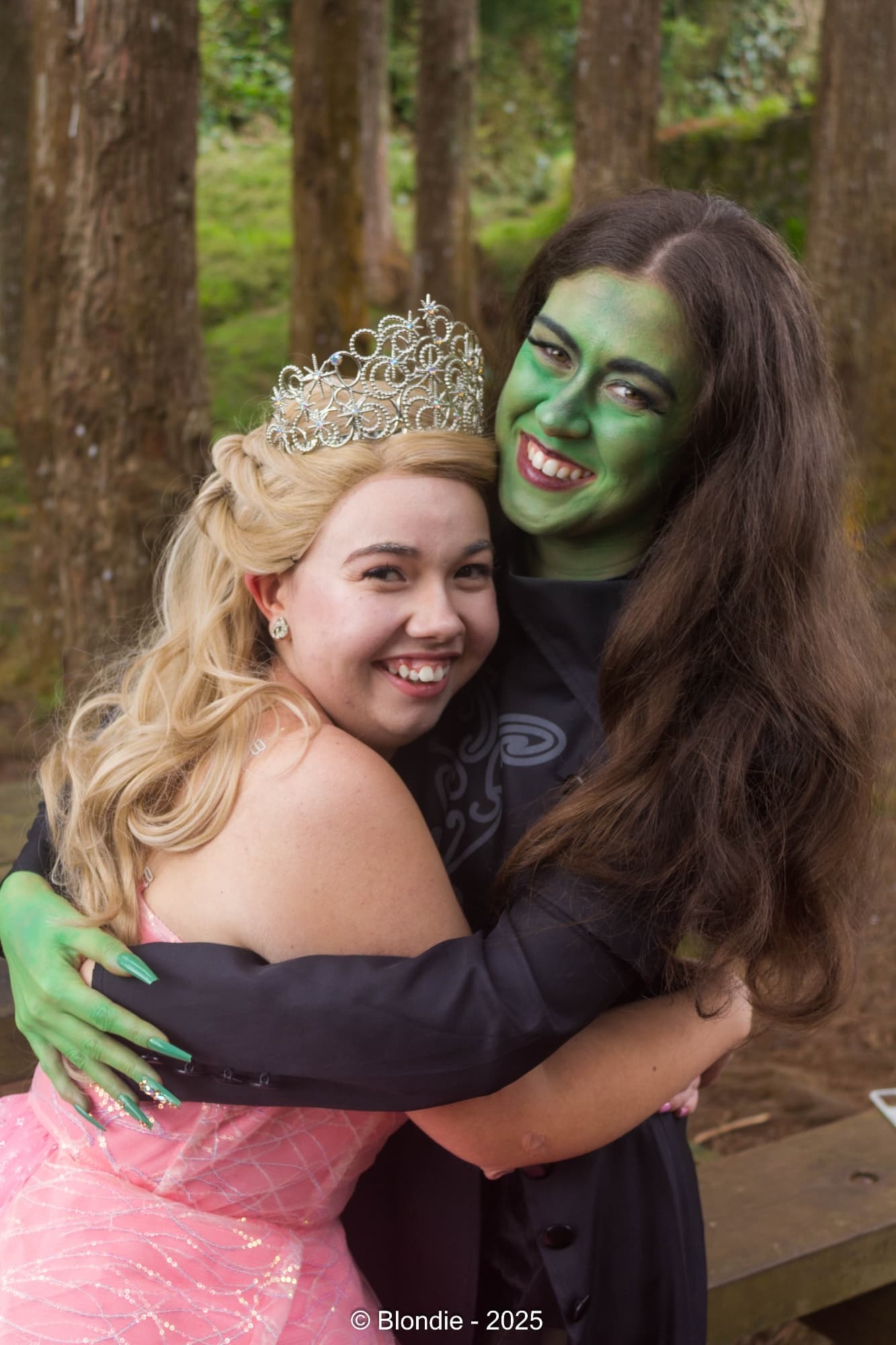 Elphaba & Glinda💚🩷 - Photo 2