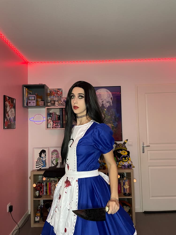 Alice Lidll - Photo 7