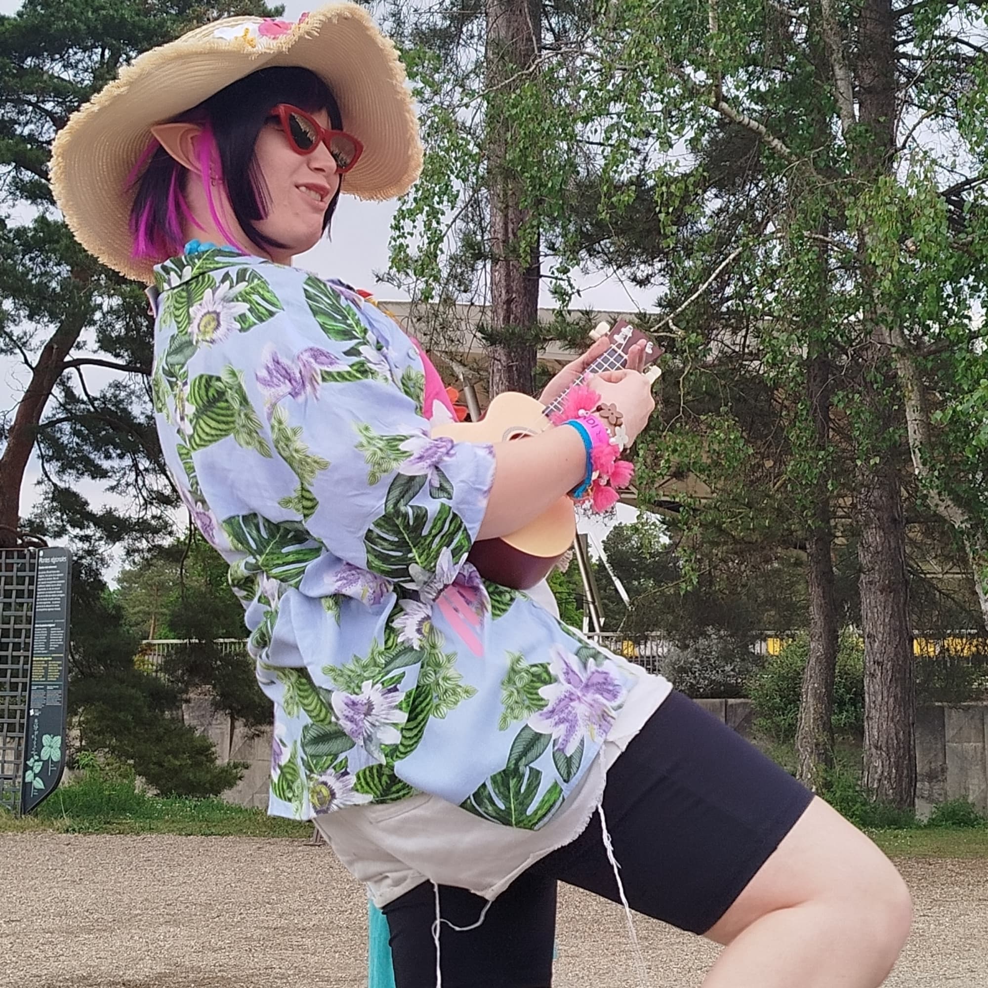 Stich - Twisted Wonderland cosplay photoshoot cover