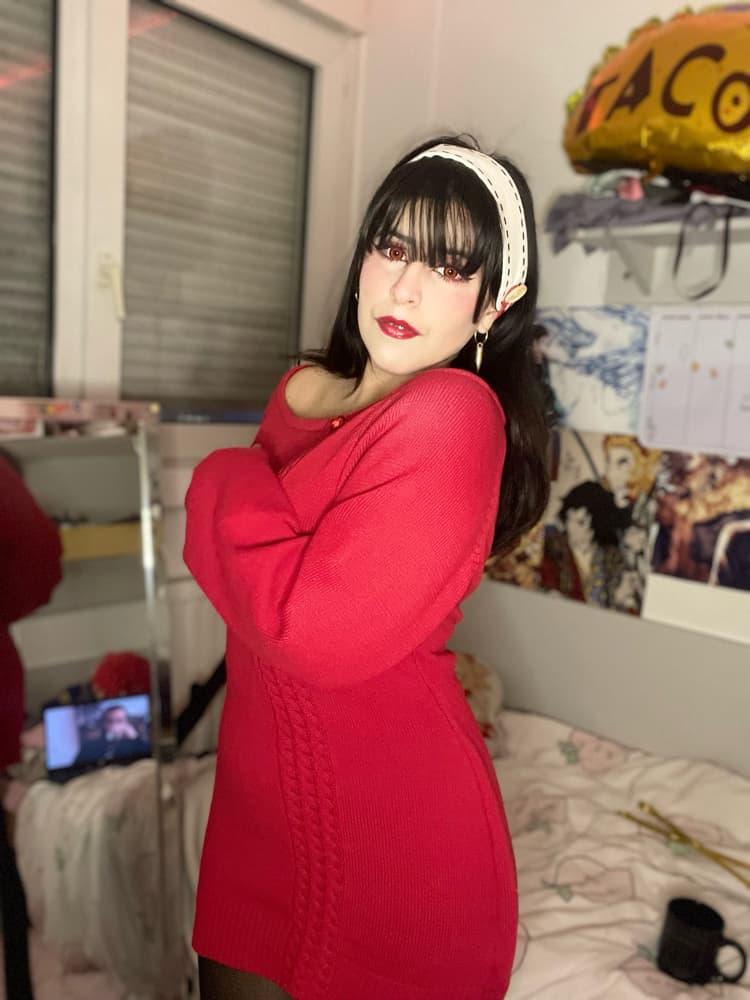 Yor Forger - Photo 55