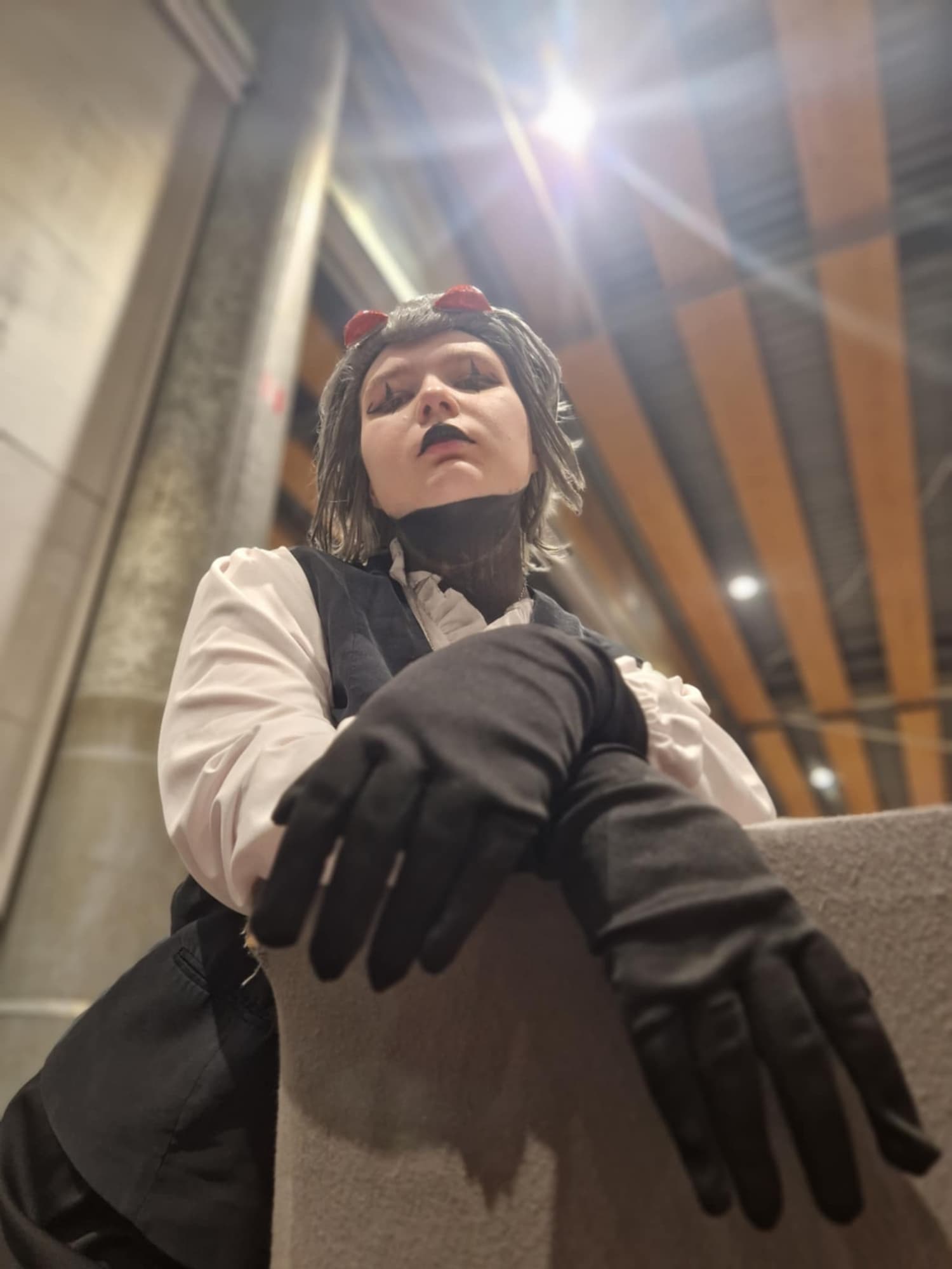 Stolas other outfit - Photo 9