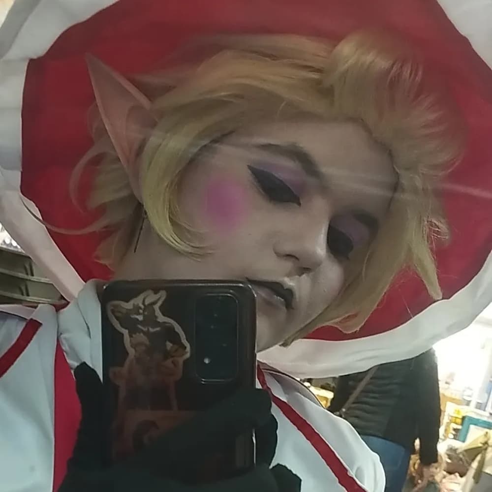 Lucifer Morningstar  - DC Comics cosplay photoshoot cover