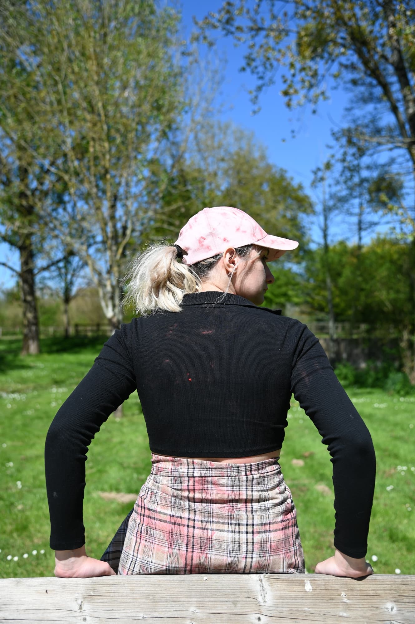 Laura Kearney - Photo 95