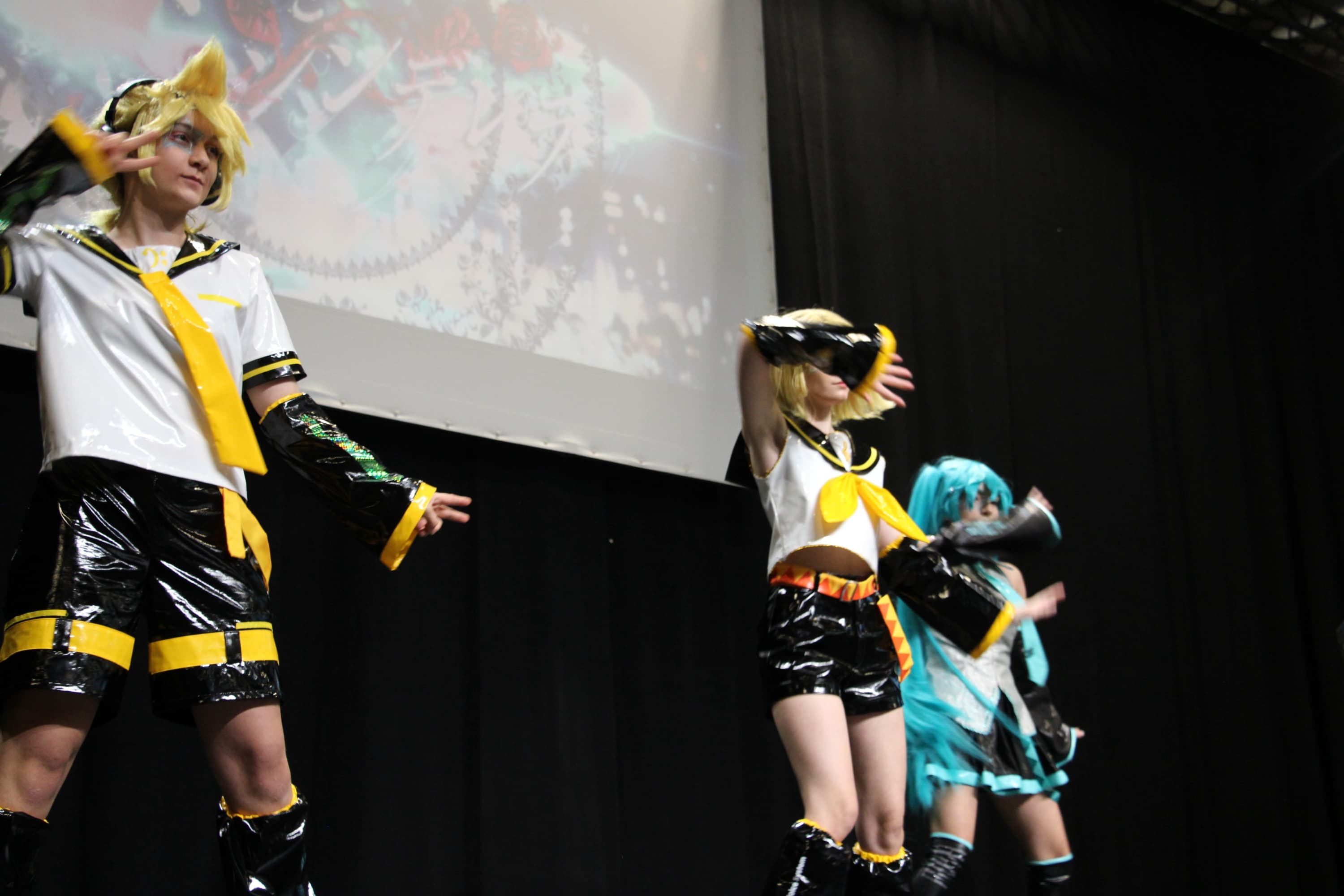 Trio Vocaloid  - Photo 4