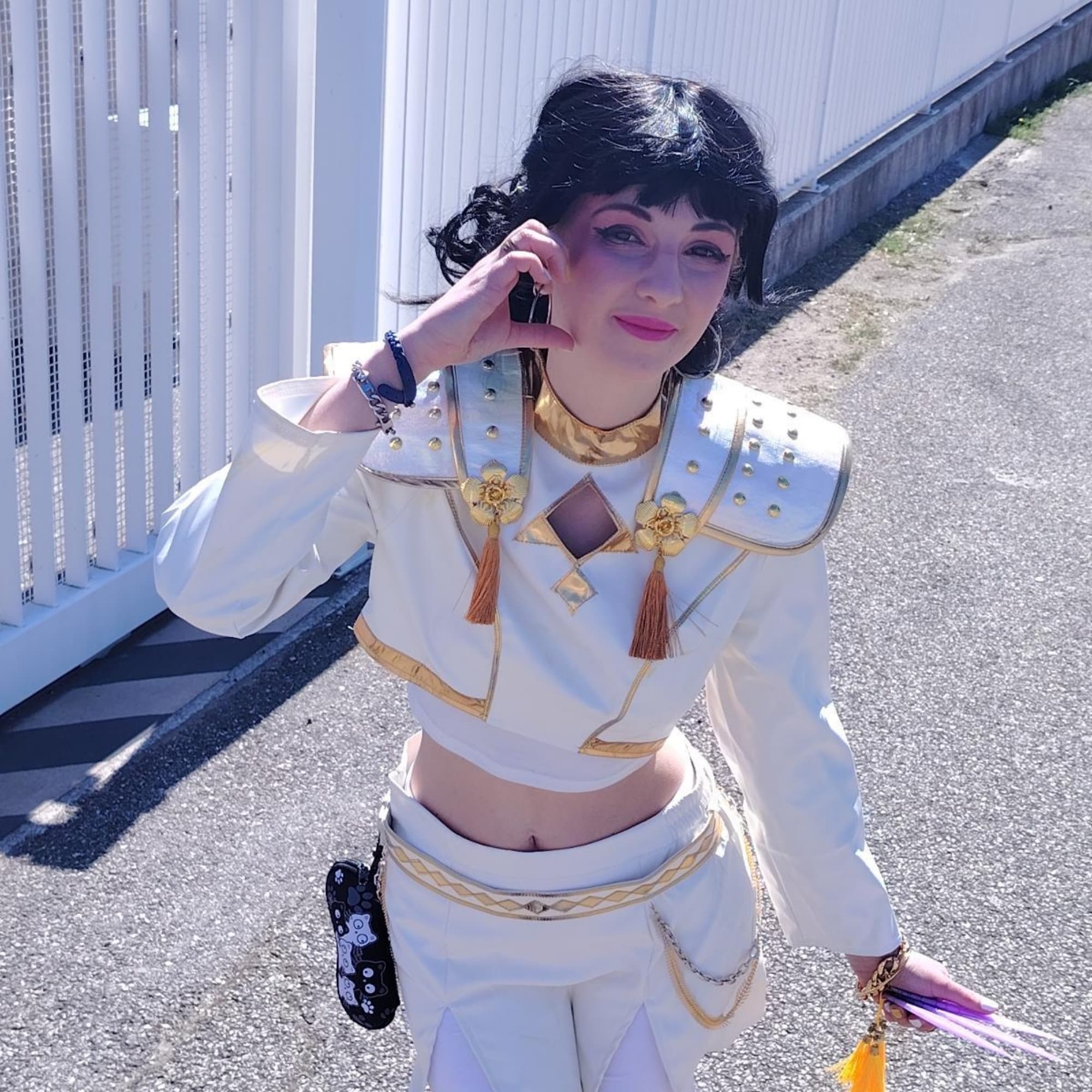 Zoey  - K-pop: Demon Hunters cosplay photoshoot cover