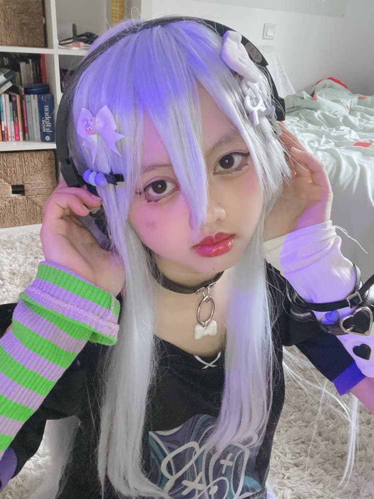 Kanade Yoisaki - Photo 4