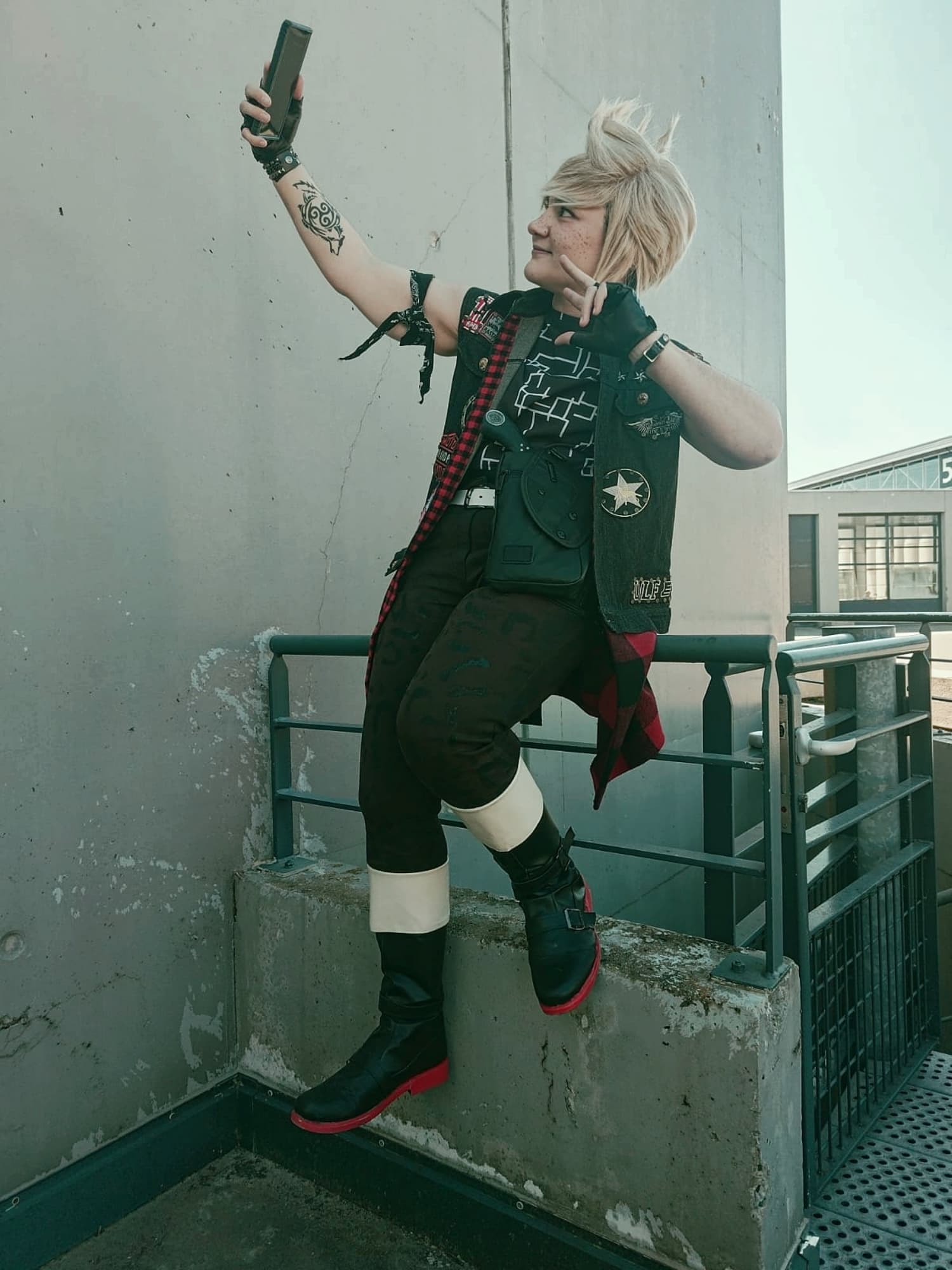Prompto - Photo 2