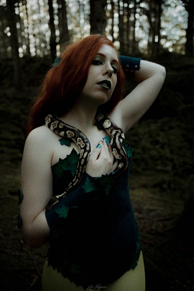 Poison Ivy - Photo 1