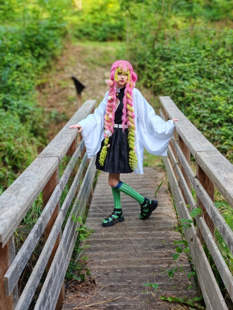 Mitsuri kanroji - Photo 17