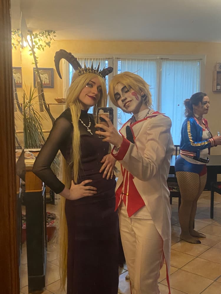 Luci & Lilith (<-me) - Photo 2