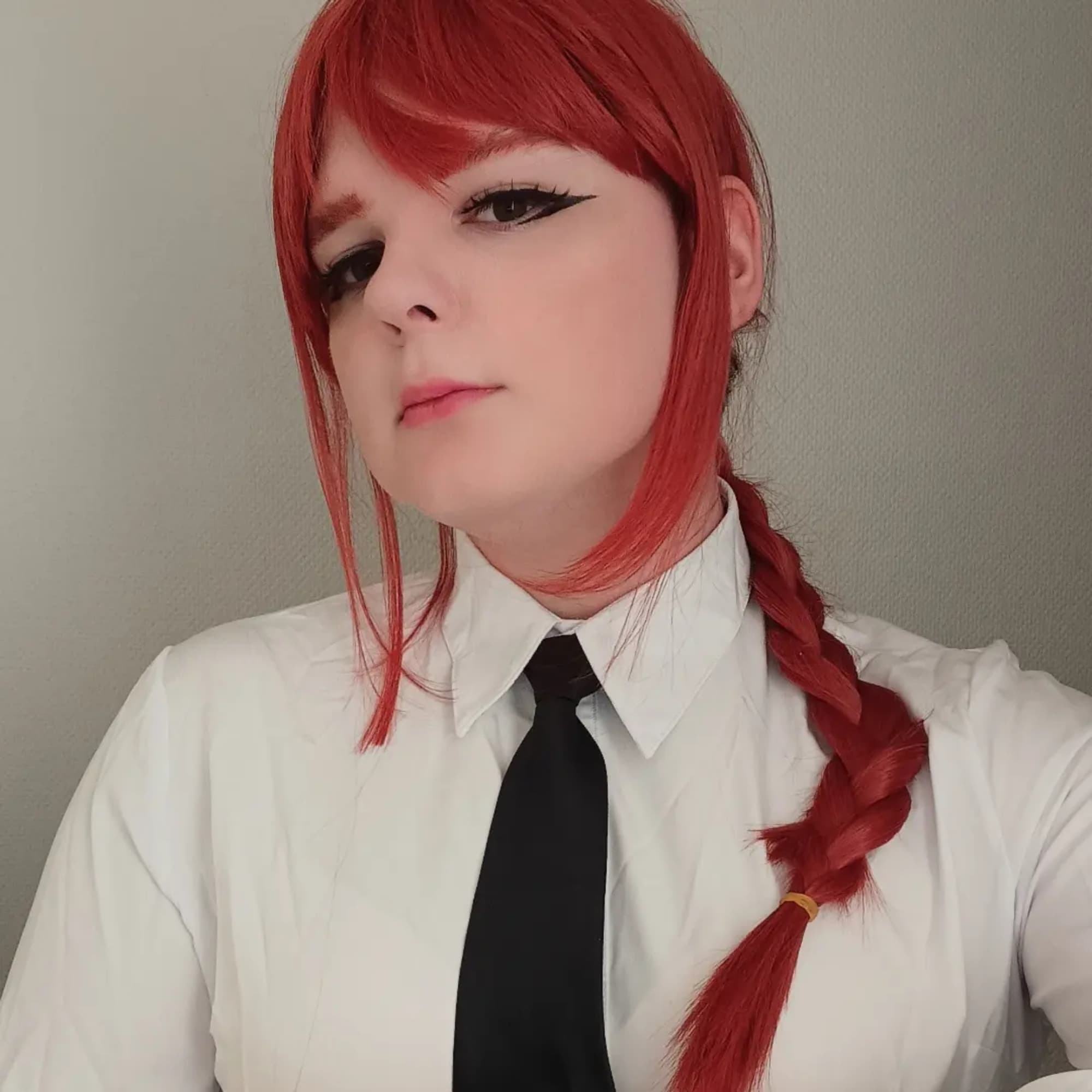 Makima - Chainsaw Man cosplay photoshoot cover