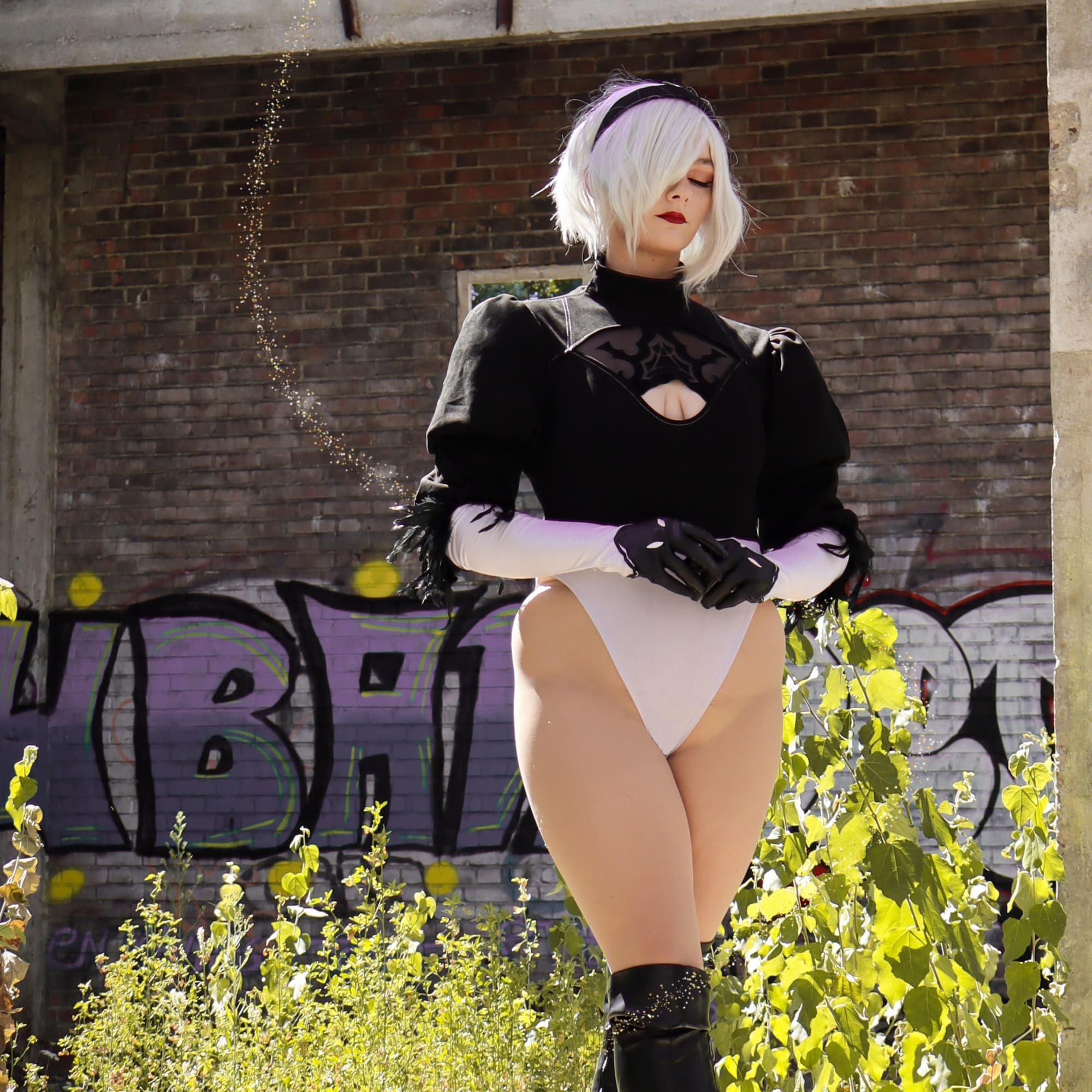 2B - NieR cosplay photoshoot cover