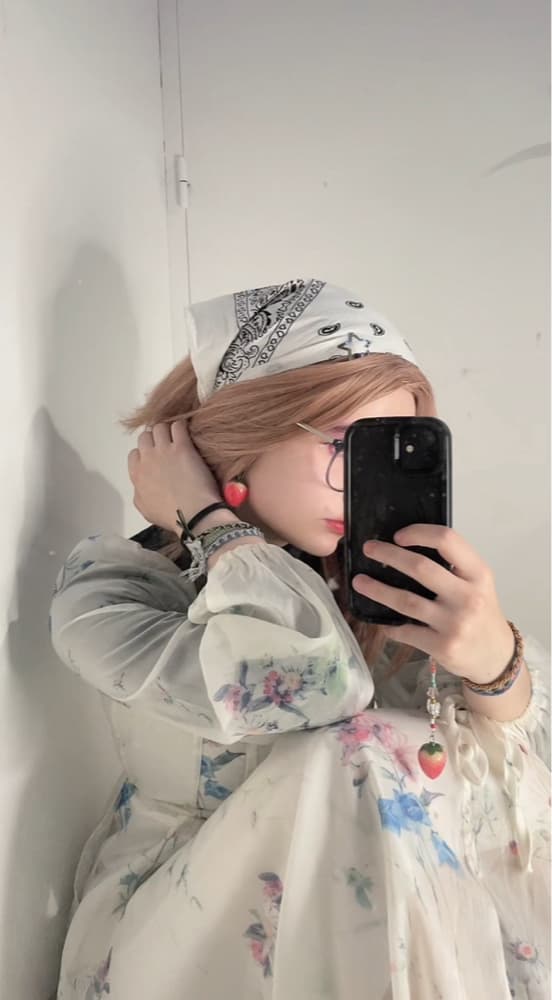 Nana Komatsu - Photo 1