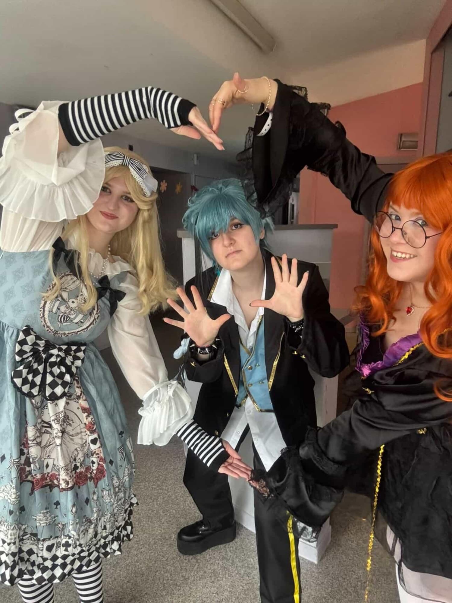 Alice  - Photo 9