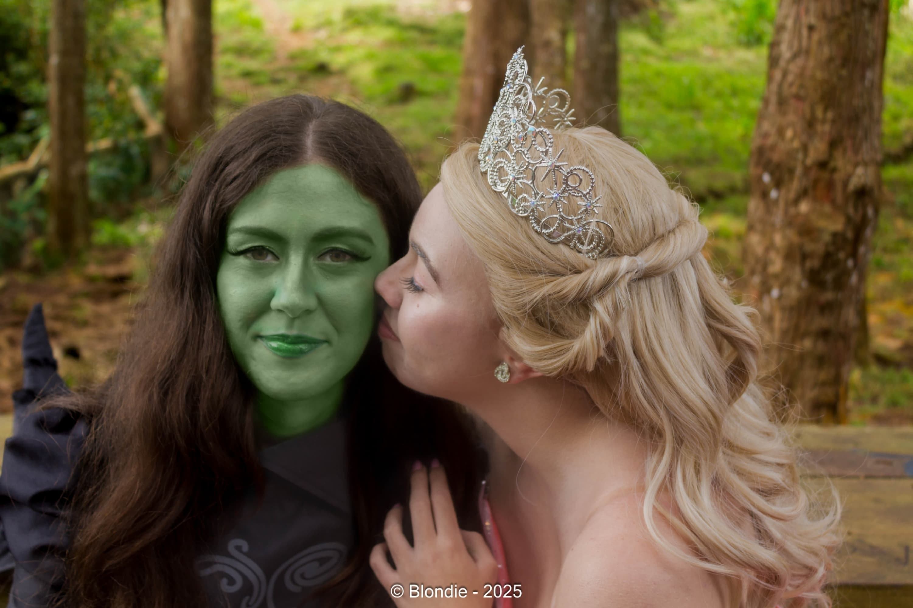 Elphaba & Glinda💚🩷 - Photo 7