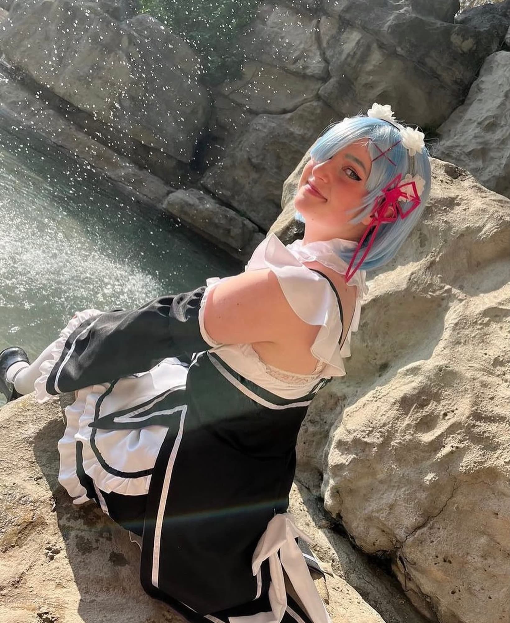 Rem  - Photo 1