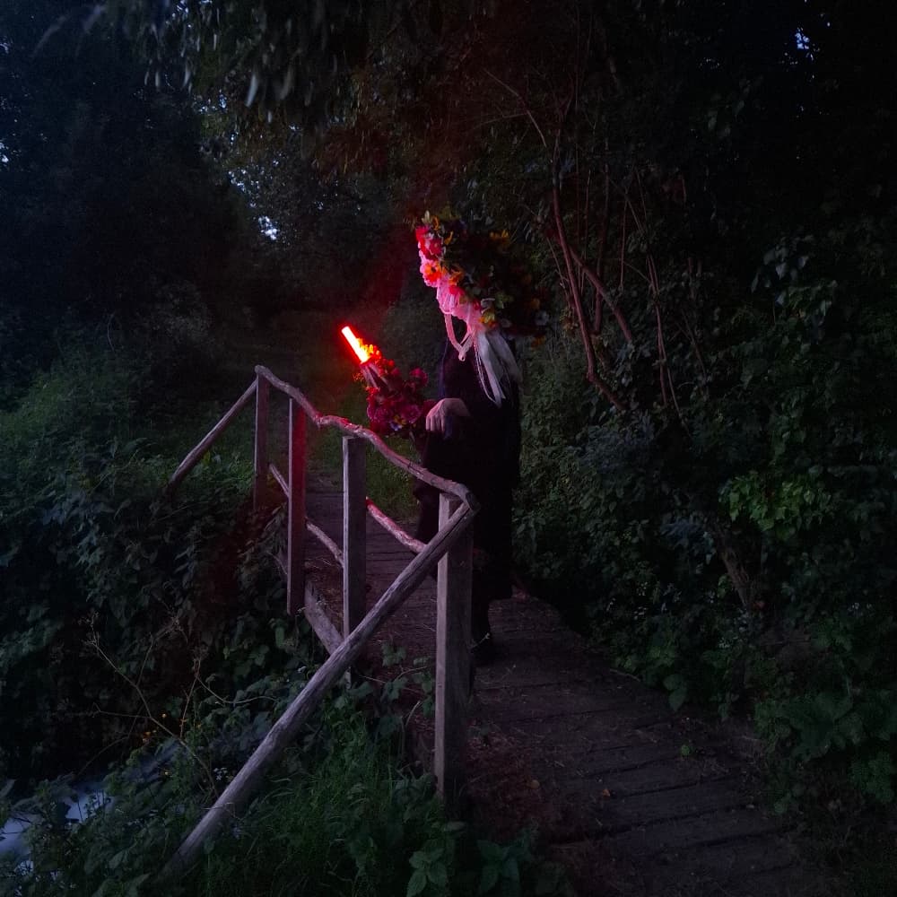 Aerys de Kaosrya - Mystical creature cosplay photoshoot cover