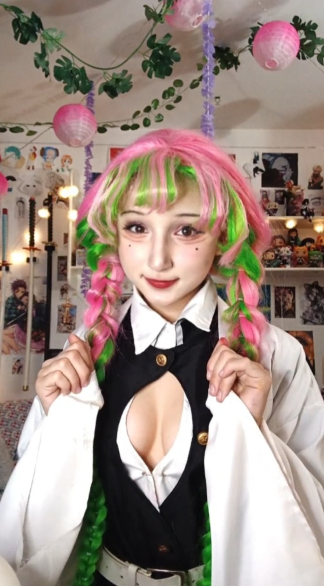 Mitsuri  - Photo 11