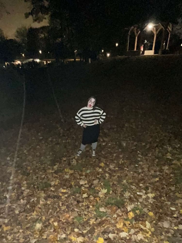 Laughing Jill - Photo 16