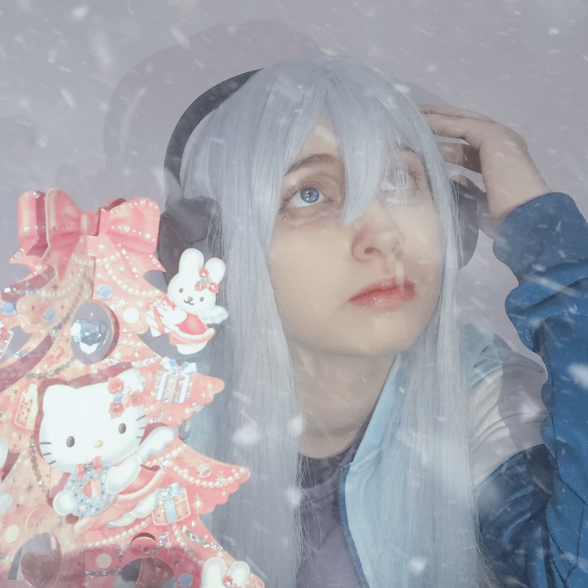 Kanade Yoisaki - Vocaloid cosplay photoshoot cover
