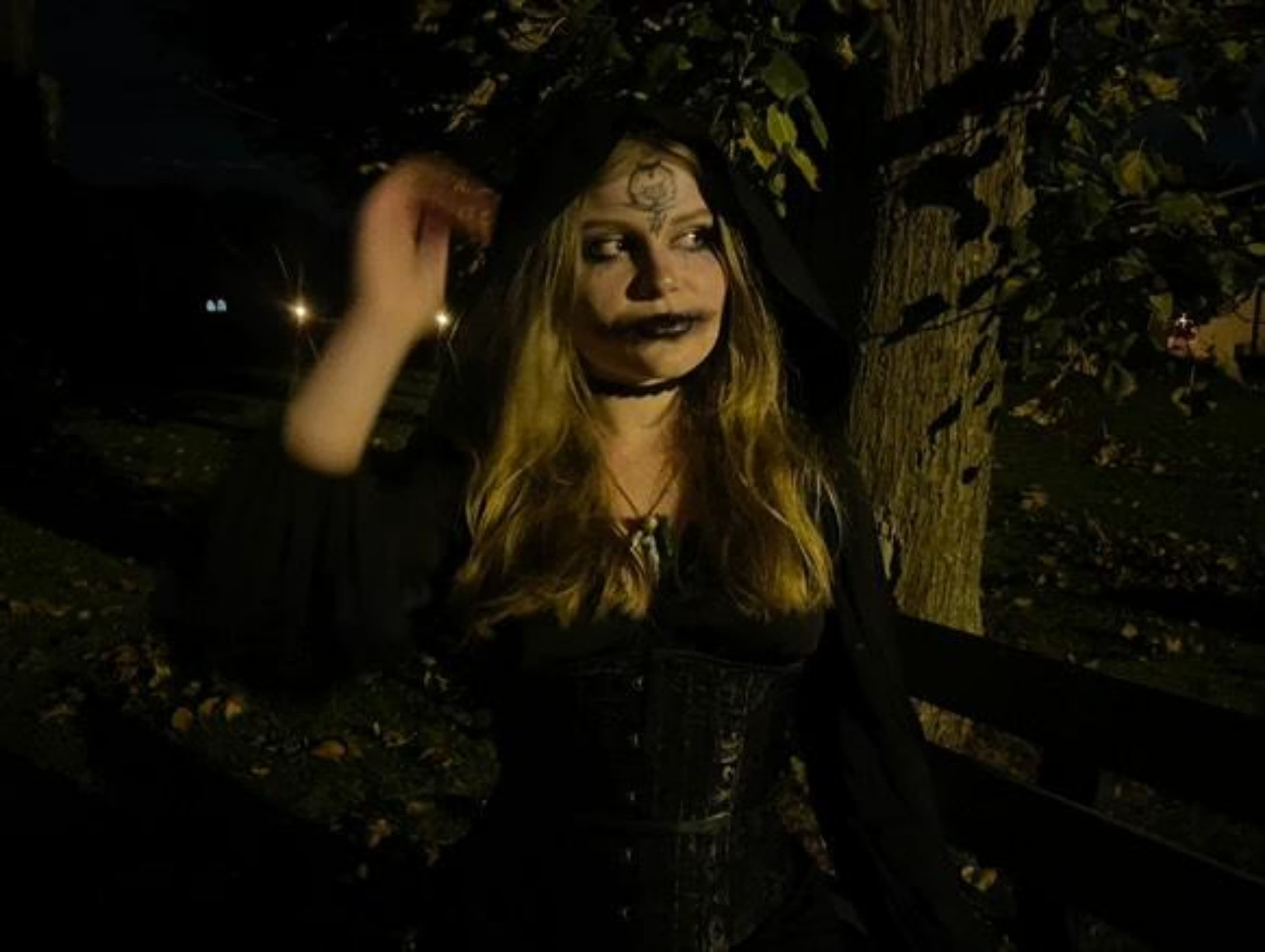 Bella Dimitrescu  - Photo 6