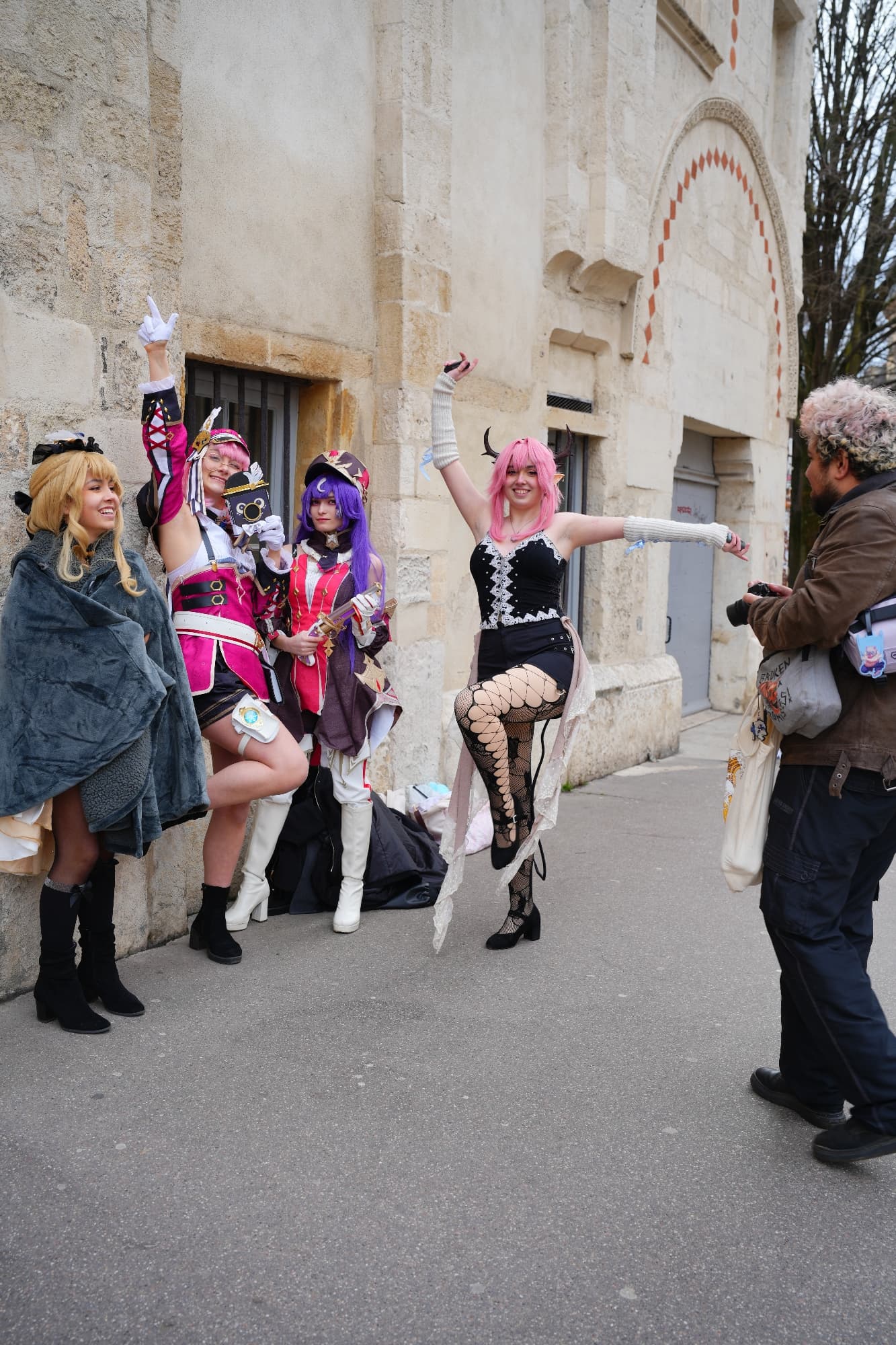 Backstage - Photo 26