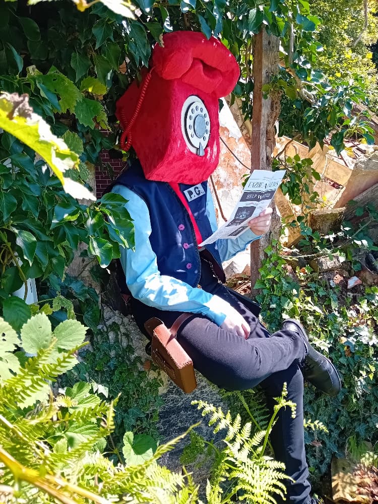 Phone guy - Photo 22