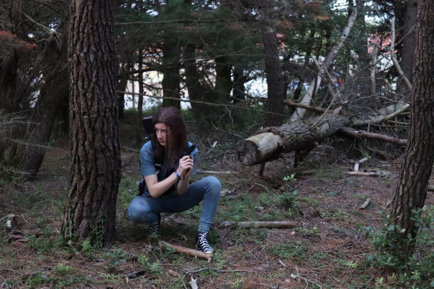 Ellie TLOU2 forest - Photo 14