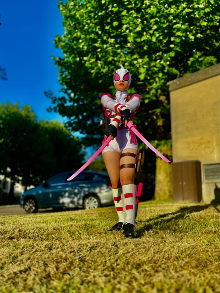 Gwenpool - Photo 9