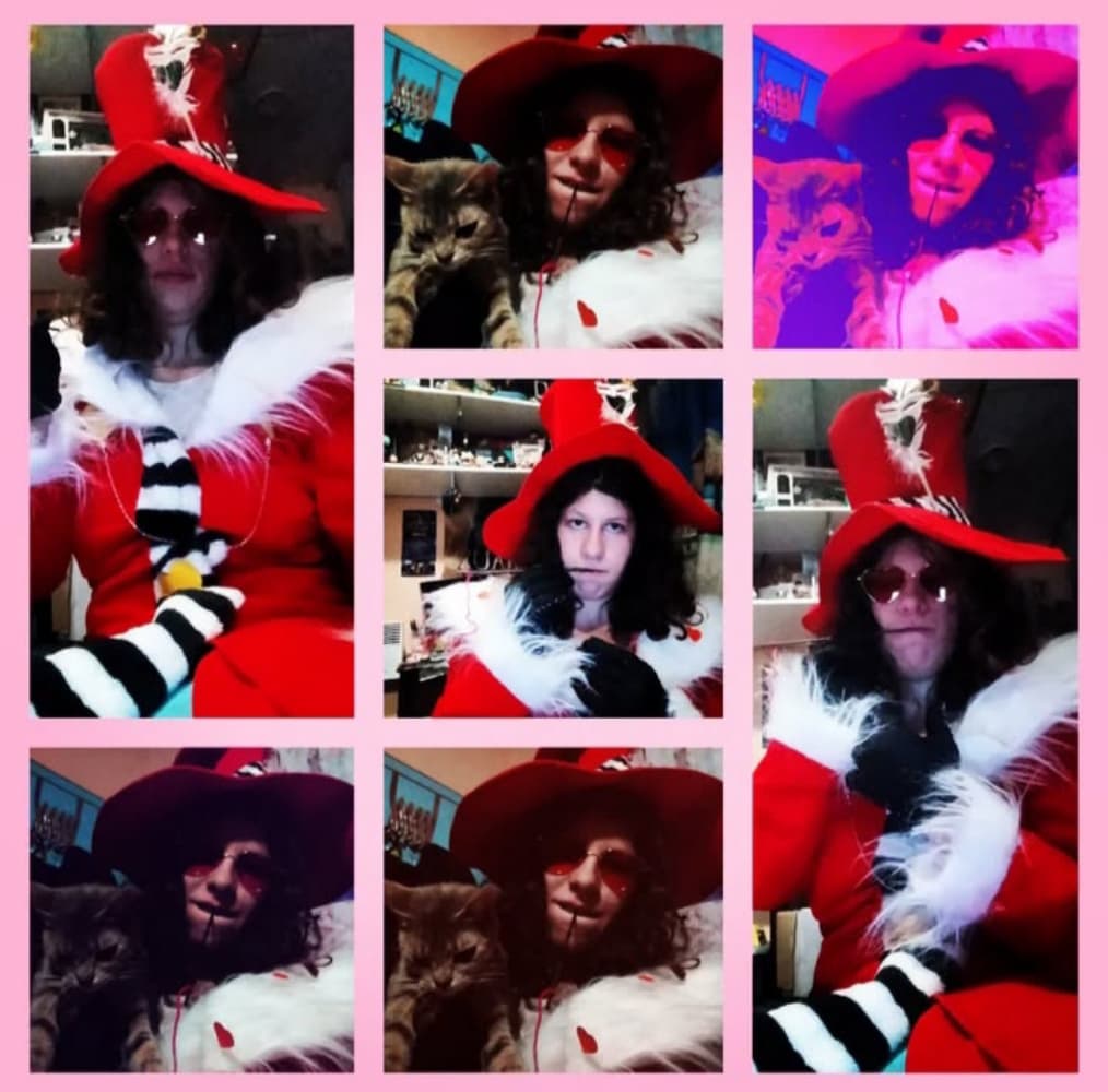 Valentino  - Photo 8