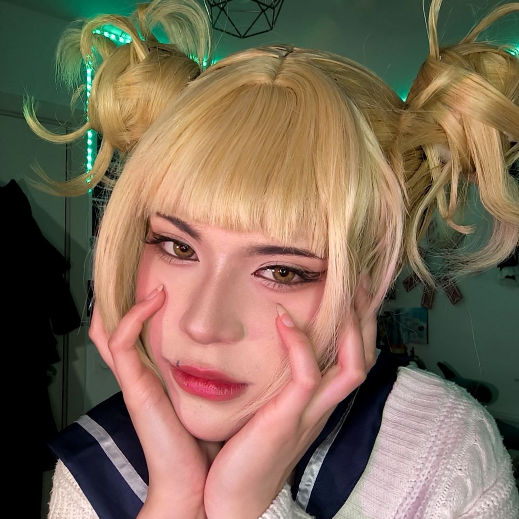 Toga himiko - My Hero Academia cosplay photoshoot cover