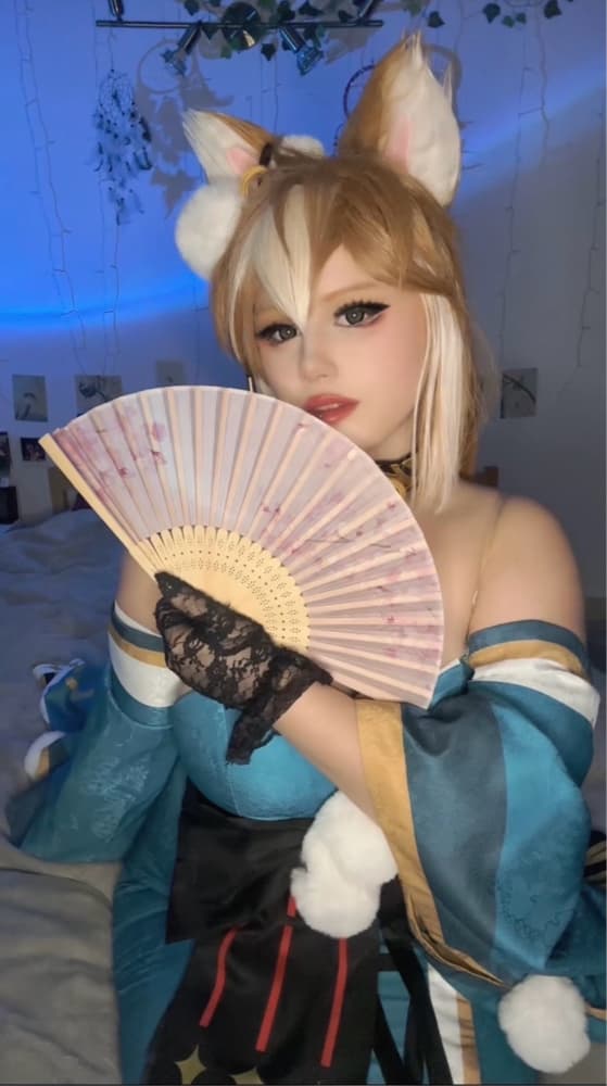 Miss Hina  - Photo 6