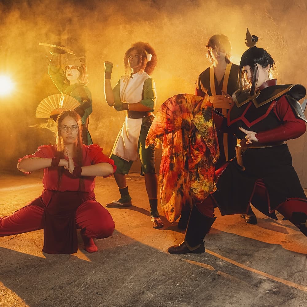 Azula - Avatar: The Last Airbender cosplay photoshoot cover