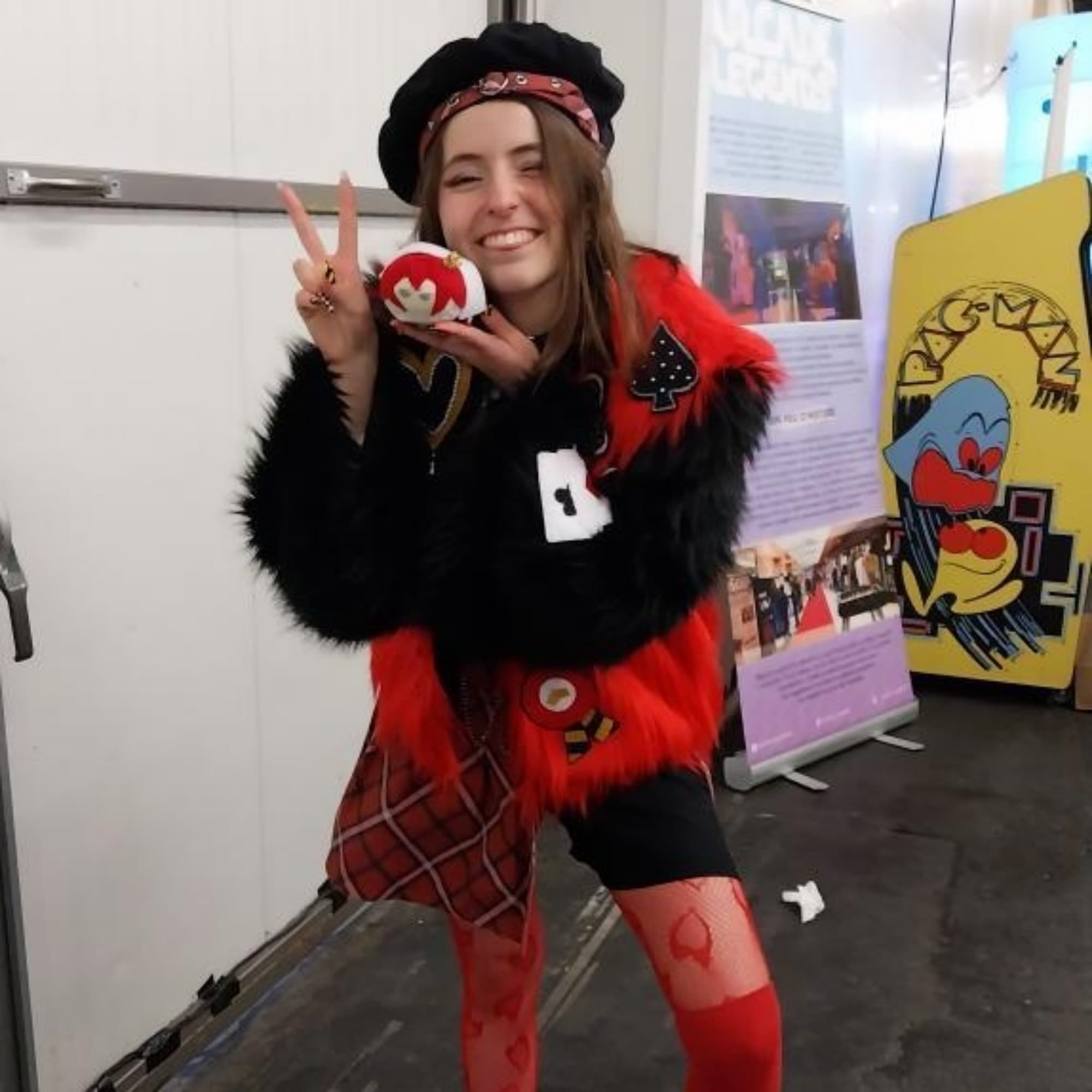 Dream Riddle  - Twisted Wonderland cosplay photoshoot cover